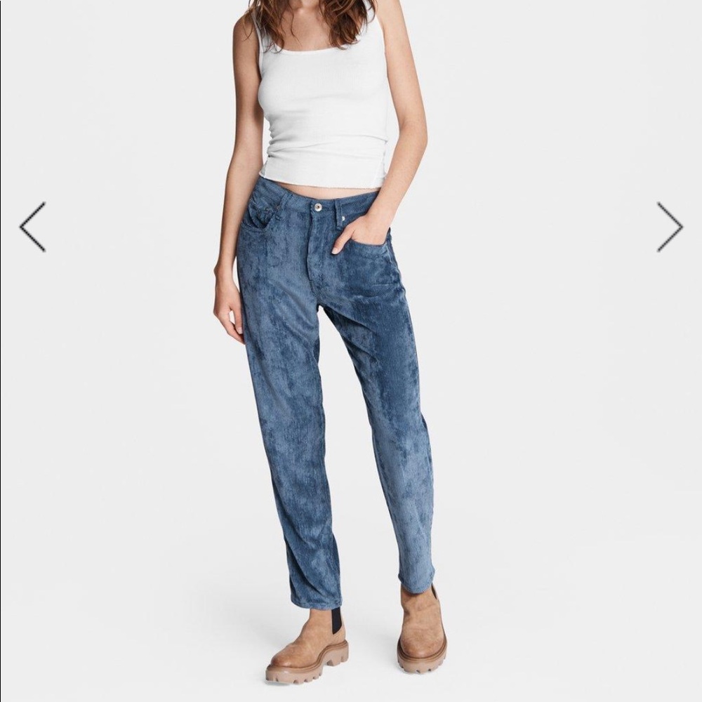 GRLFRND Corduroy pants in navy color size 28.
